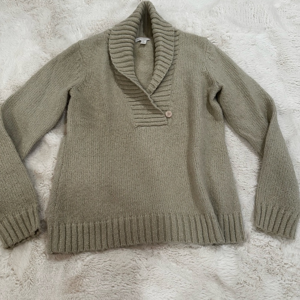 Size M shirt